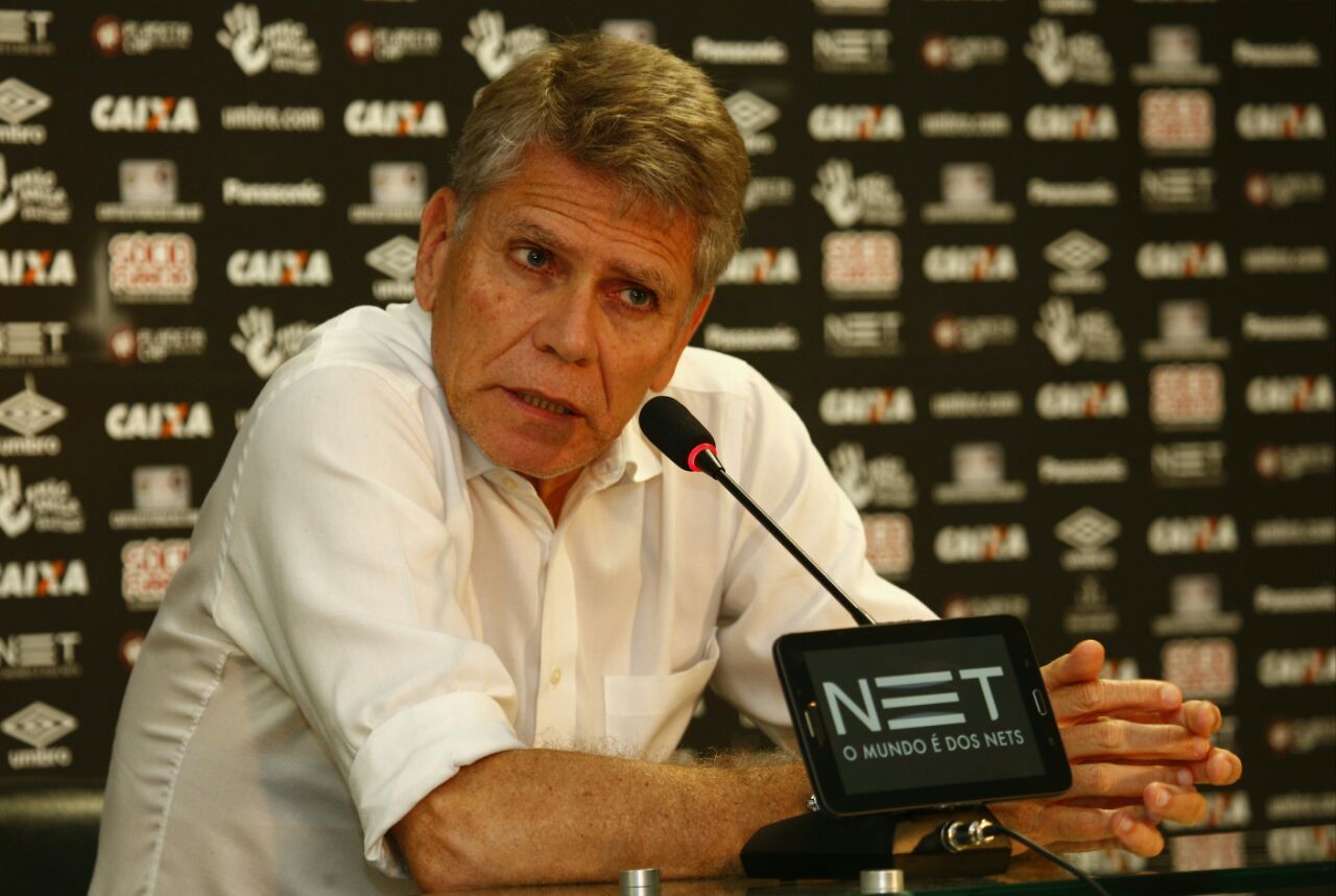 Para o treinador do Furacão o Atletiba não deveria ser jogado na Quarta de Cinzas. | Aniele Nascimento/Gazeta do Povo