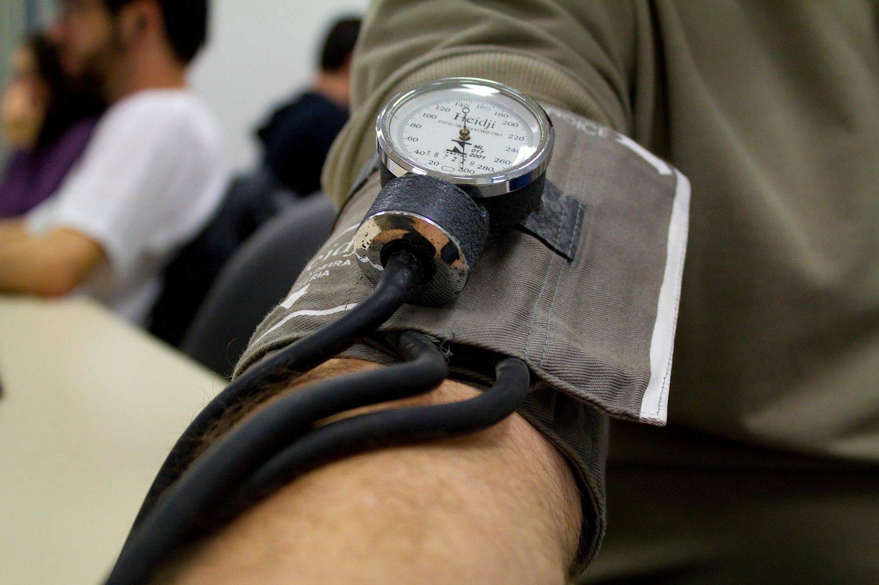 A pressão 12 por 8 já vem sendo considerada o limite máximo  por pesquisadores e médicos. | Marcos Santos/USP Imagens