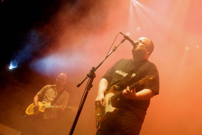 Pixies em 2004 na Pedreira: um dos shows mais inesquecíveis da história de Curitiba. | Marcelo Elias/Gazeta do Povo