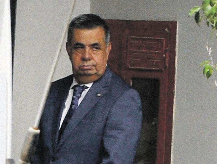 Jorge Picciani  na Polícia Federal para onde foi levado em condução coercitiva na Operação Quinto do Ouro. | Estefan  Radovicz/Estadão  Conteúdo