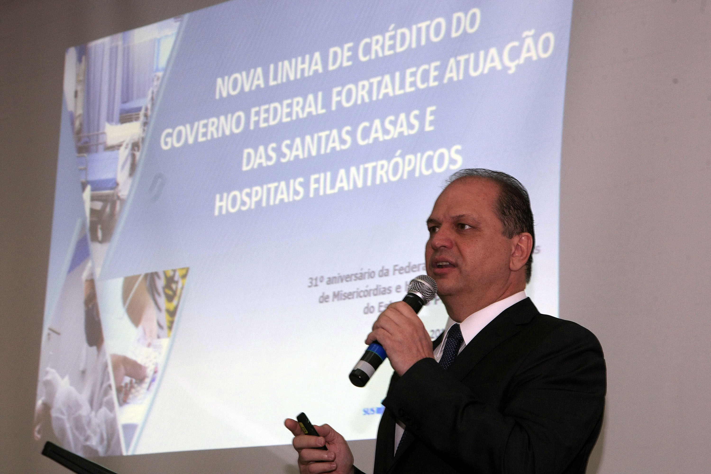 Ricardo Barros, em evento em Curitiba, nesta segunda-feira (27) | Jonas Oliveira/Ministério da Saúde