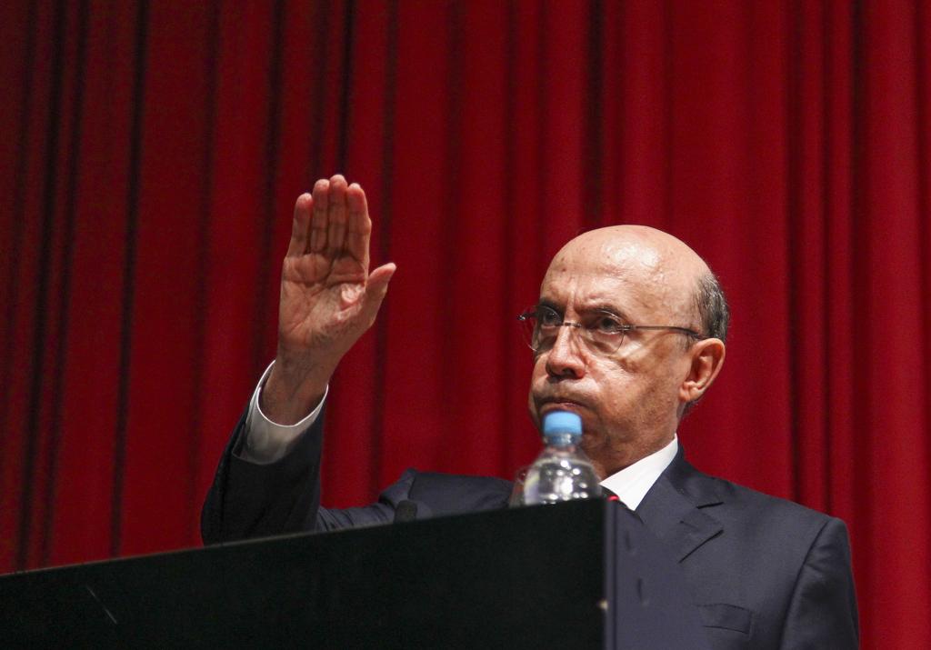 Moody’s melhora perspectiva para o Brasil, de ‘negativa’ para ‘estável’. Na foto, o ministro da Fazenda, Fernando Meirelles, responsável por liderar as mudanças positivas ressaltadas peal agência de classificação de risco. | Daniel Castellano/Gazeta do Povo