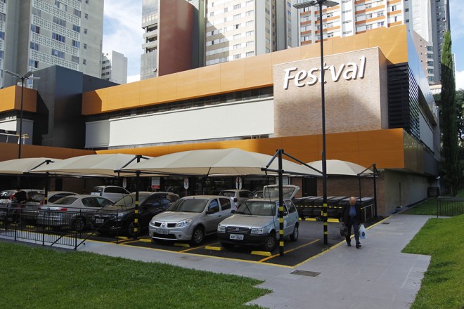 O Mercadorama Bigorrilho deu lugar ao mercado Festval | Antônio More/Gazeta do Povo