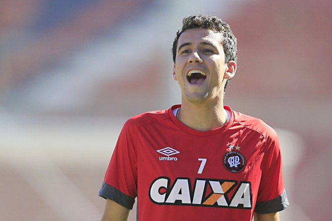 Atacante Pablo é uma das esperanças de gol do Furacão. | Albari Rosa/Gazeta do Povo