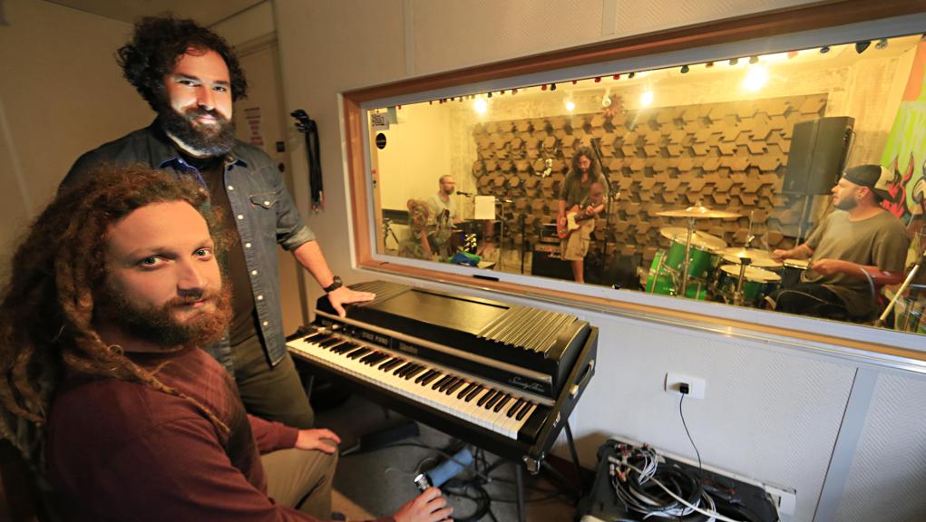 Well Marques e Caio Kim encabeçam projeto que vai mapear mercado da música | Albari Rosa/Gazeta do Povo