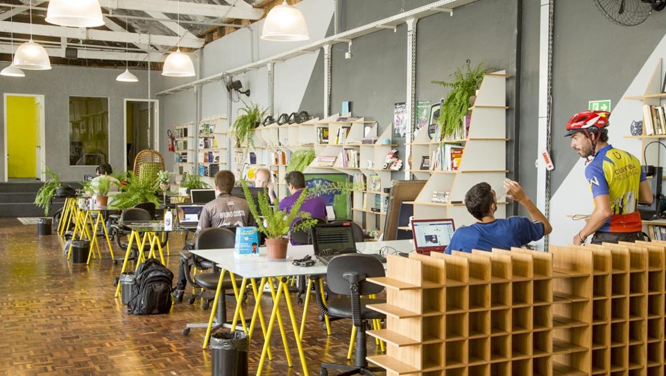 Aldeia Coworking é um projeto que nasceu durante uma pós-graduação | Hugo Harada/Gazeta do Povo