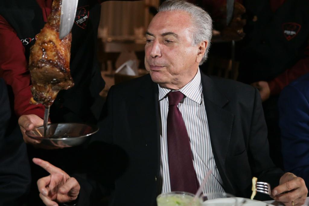 Após reuniões, Temer e os convidados acabaram em uma churrascaria para “comer carne brasileira”, como pediu o presidente. | José Cruz/Agência Brasil