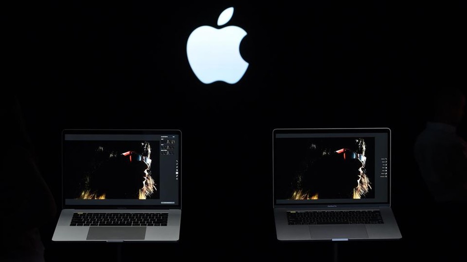 Agência Central de Inteligência (CIA) dos Estados Unidos  é capaz de espionar aparelhos da Apple | Josh Edelson/AFP