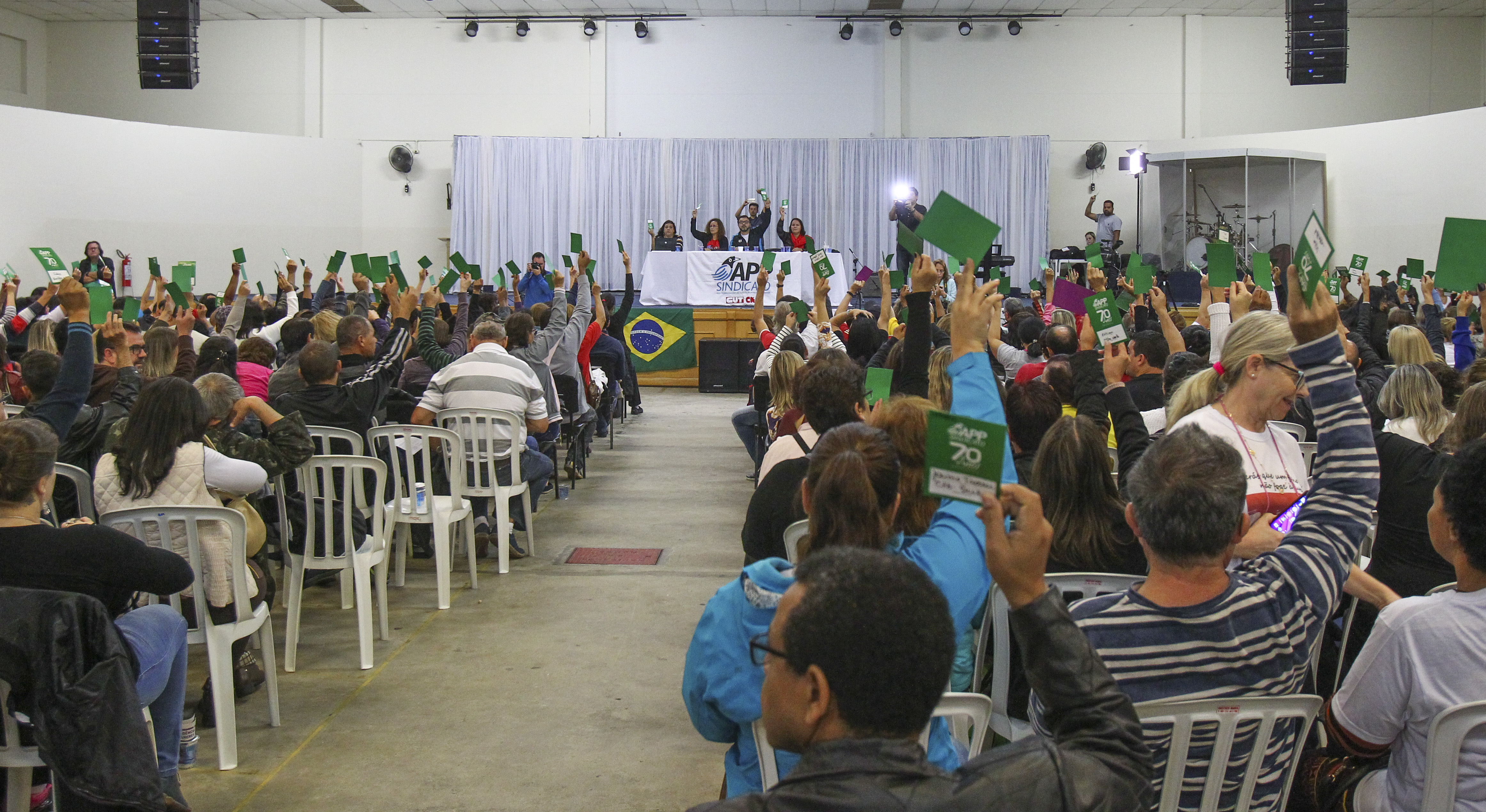 Maioria das professores retomar as aulas na rede estadual de ensino. | Daniel Castellano/Gazeta do Povo