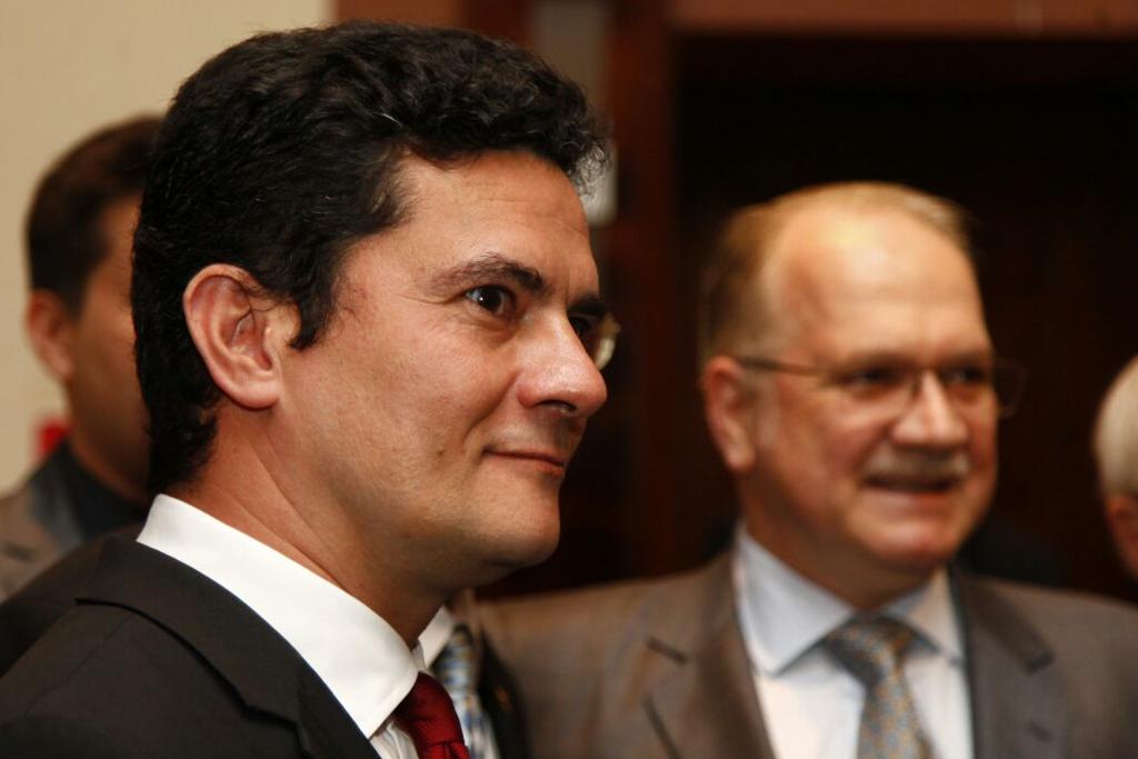 Moro, da primeira instância. e Fachin, do STF: para políticos insatisfeitos com a Lava Jato, Supremo está adotando as mesmas práticas do juiz. | André Rodrigues/Gazeta do Povo