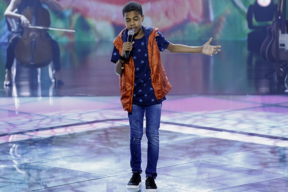 Nasce uma estrela: paranaense Juan Carlos vai para a final do “The Voice Kids” Carisma e superação de Juan Carlos Poca cativam o público. | Divulagação/