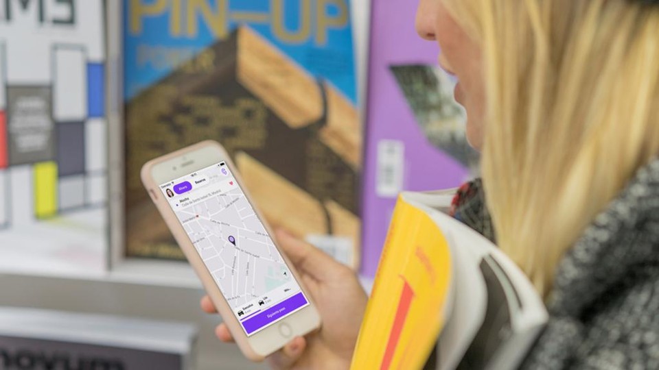 Cabify é uma das principais concorrentes da Uber no mundo e começou a atuar em Curitiba nesta quarta-feira (22) | Divulgação/Cabify