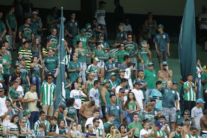 Torcida do Coritiba no Couto Pereira: expectativa de reação do time em campo. | Gazeta do Povo
