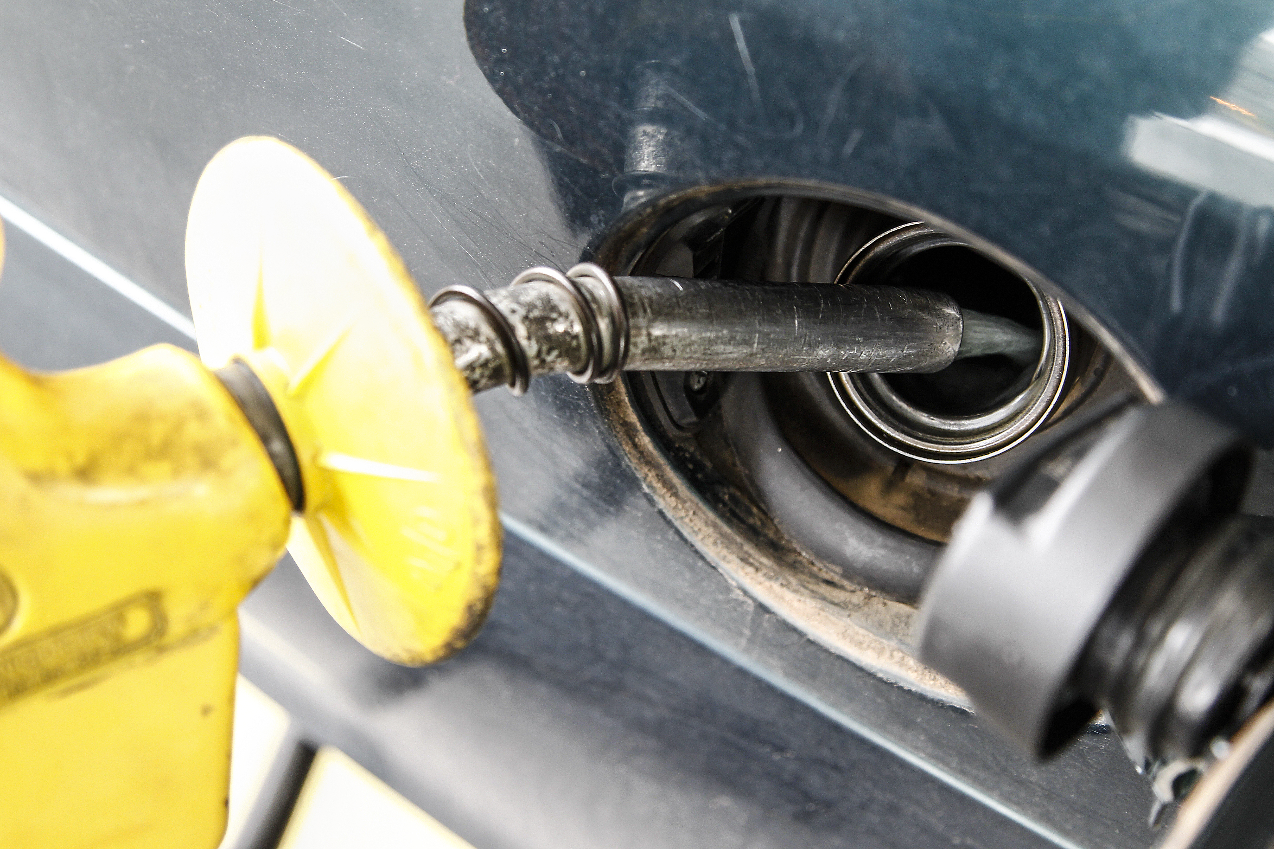 Bombas adulteradas abasteciam com menos combustível do que o pago pelo consumidor | Jonathan Campos/Gazeta do Povo