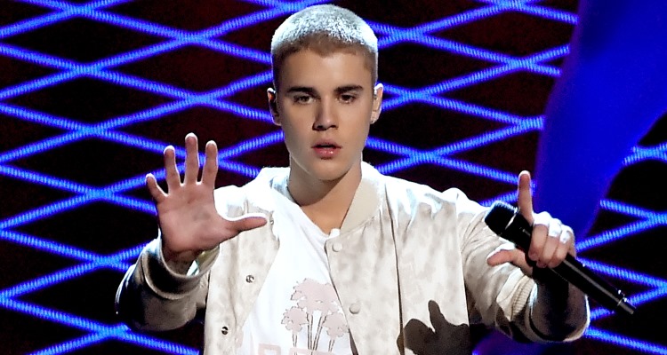 Justin Bieber: premiado, encrenqueiro e com milhões de fãs. | Kevin Winter/Divulgação