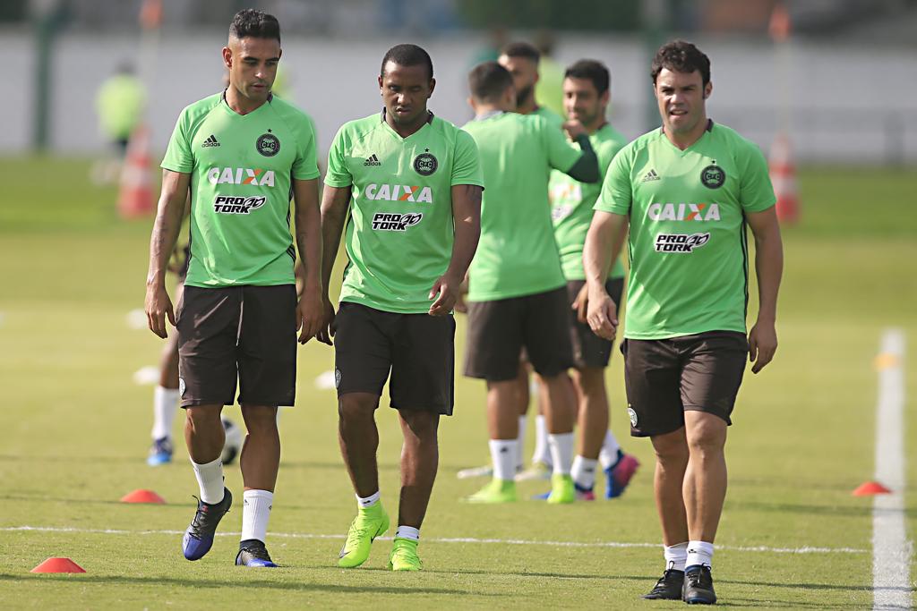 Werley, Anderson e Kléber não jogaram contra o Londrina. | Albari Rosa/Gazeta do Povo