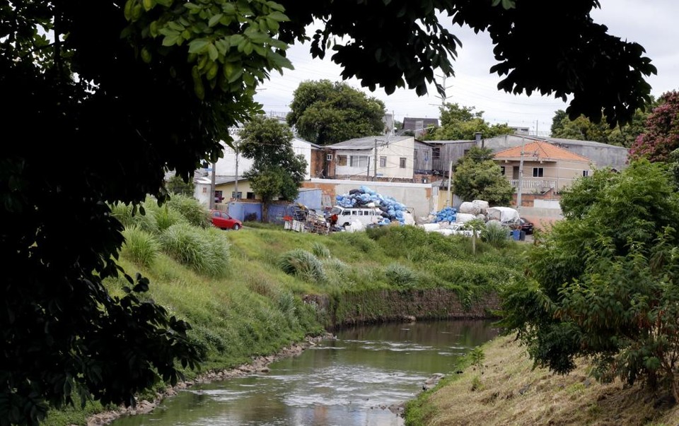 Rio Belém pode ser despoluído em  ate um ano e em mais quatro será possível ter vida no rio | Pedro Serapio/Gazeta do Povo