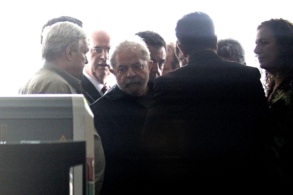 O ex-presidente Lula após prestar depoimento à Polícia Federal. | Márcio Fernandes/Estadão Conteúdo