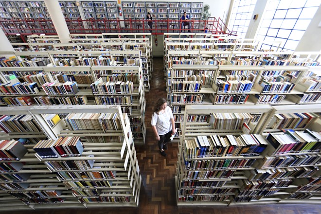 Mais de 700 mil itens no acervo. | Albari Rosa/Gazeta do Povo