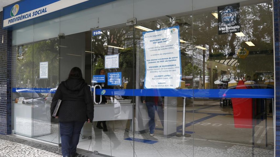 Governos estaduais e municipais terão seis para meses para apresentar proposta de reforma da Previdência | Aniele Nascimento/Gazeta do Povo