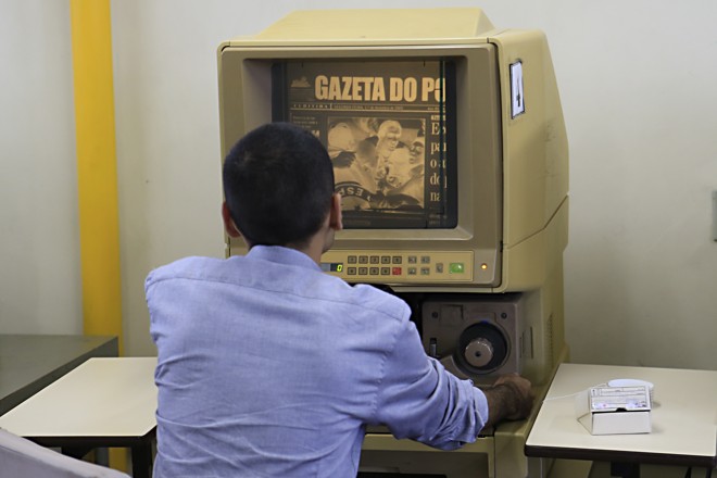 Acervo de periódicos será digitalizado. | Albari Rosa/Gazeta do Povo