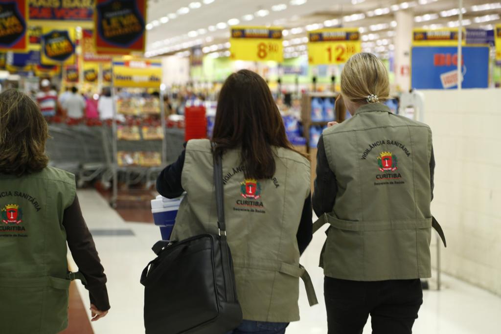Os dados vão ser repassados às Secretarias Estaduais e Municipais de Saúde, para que façam a inspeção dos produtos de empresas investigadas pela PF. | Henry Milleo/Gazeta