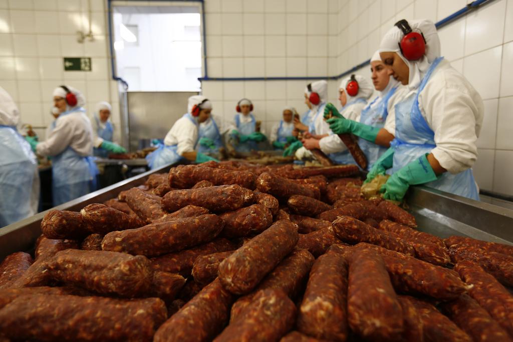 Autoridades do governo dos EUA estão testando toda a carne in natura e produtos processados importados do Brasil para identificar possíveis agentes patogênicos. | JONATHAN CAMPOS/GAZETA DO POVO