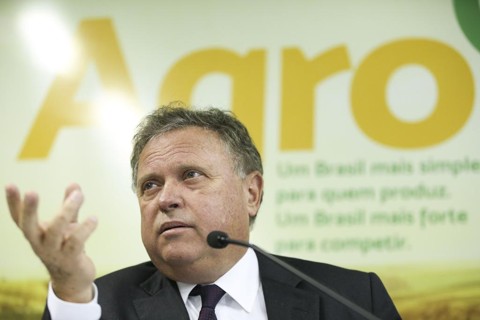 Governo federal corta orçamento da Agricultura pela metade Corte vem poucos dias após o ministro Blairo Maggi garantir que os produtores teriam R$ 1 bilhão em crédito para superar a crise da Carne Fraca. | Marcelo Camargo/Agência Brasil