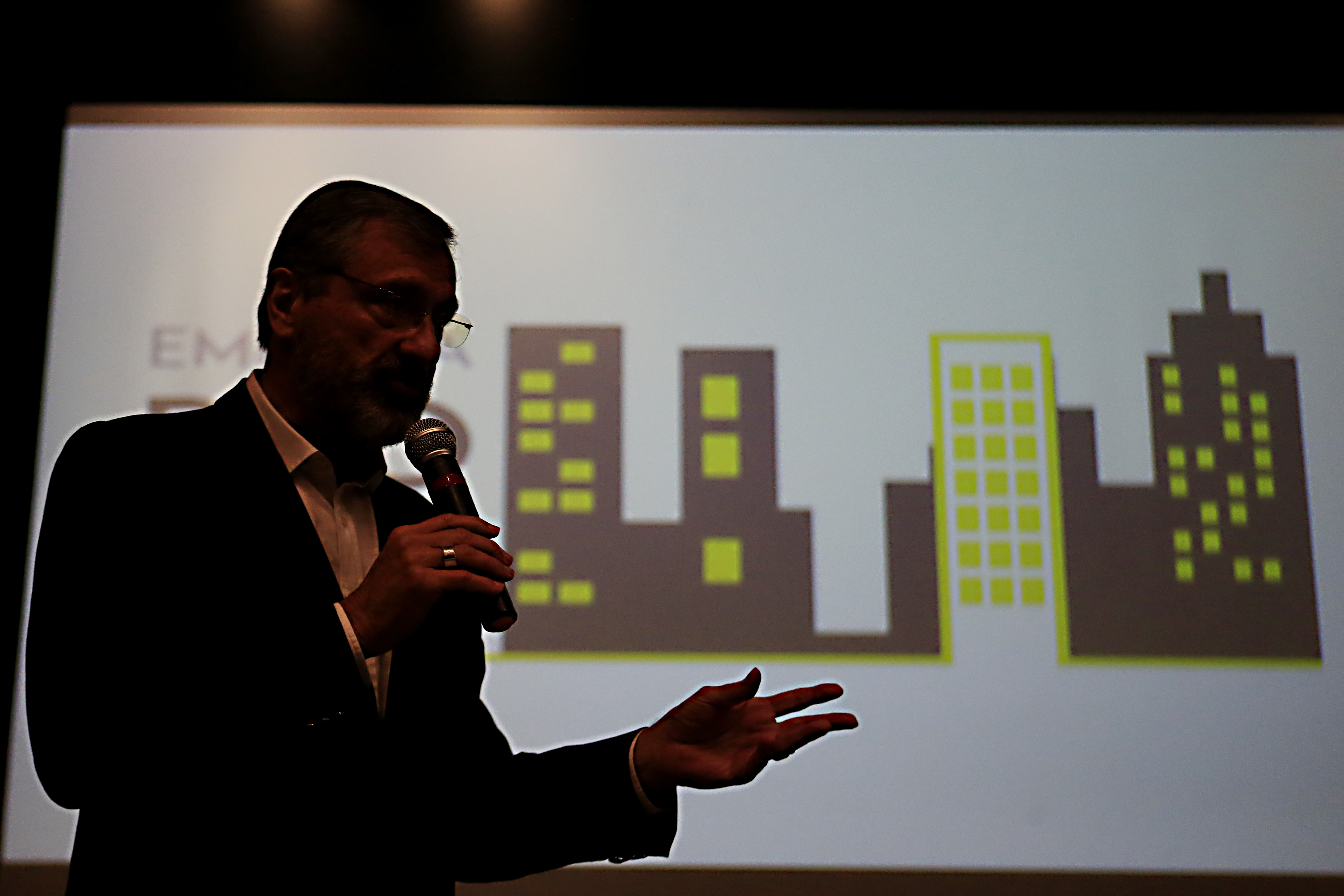 Torquato Jardim, durante exposição a empresários em Curitiba | Albari Rosa/Gazeta do Povo