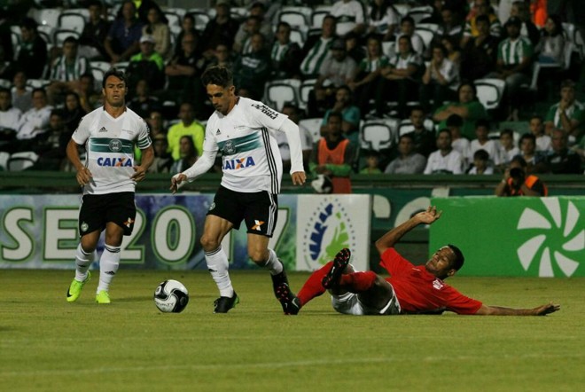 | Antônio More Gazeta do Povo