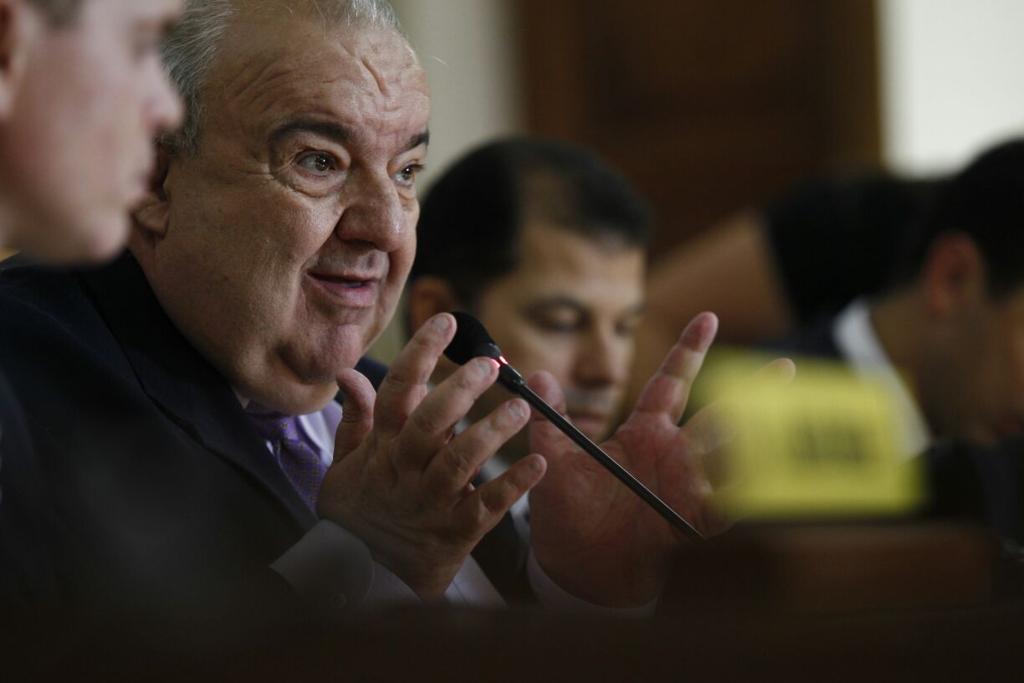 Greca: despesas com publicidade também terão teto. | Jonathan Campos/Gazeta do Povo