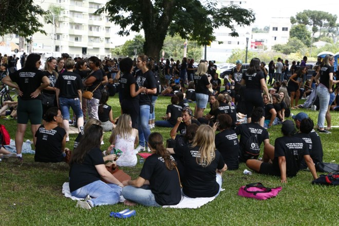 Entre as reivindicações dos professores da rede municipal estão a implantação do plano de carreira da categoria e novas contratações para o setor. | Gazeta do Povo