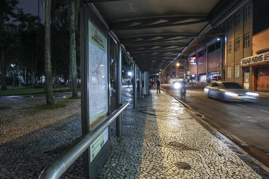 Greve de ônibus chega ao seu sexto dia nesta segunda-feira (20).