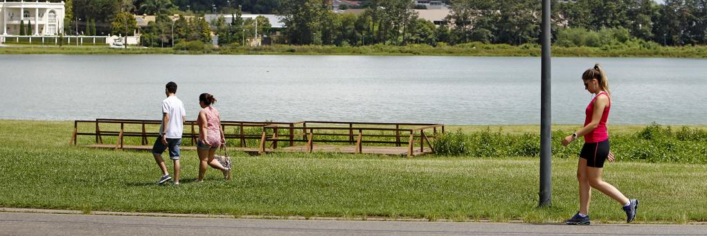 Hábito de caminhar faz diferença para ter sucesso na carreira. Veja na Gazeta do Povo | Antônio More/Gazeta do Povo