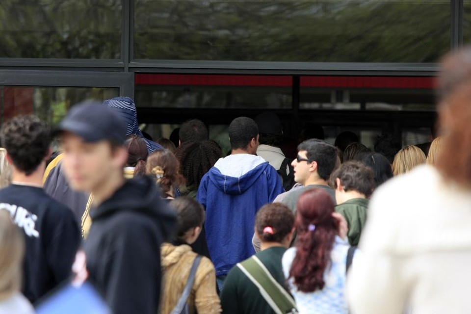 Entre 2010 e 2015, houve expansão do total de formados que declararam renda familiar de até três salários mínimos | Daniel Derevecki/Arquivo Gazeta do Povo