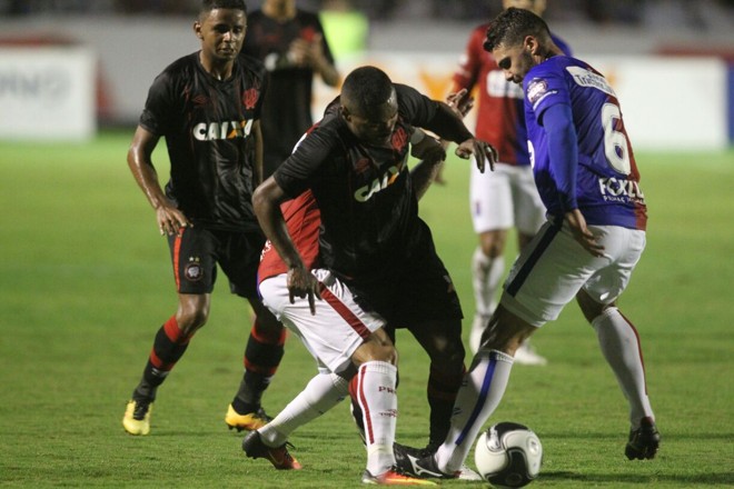| Hugo HaradaGazeta do Povo