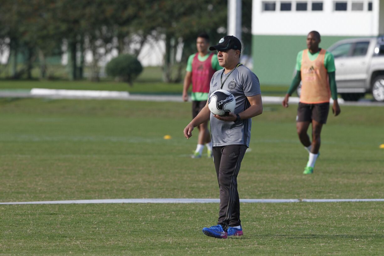 Técnico do Pachequinho, do Coritiba, vê Getterson e Tomas evoluindo. Jogadores são cotados no Coxa. | Antônio More/Gazeta do Povo