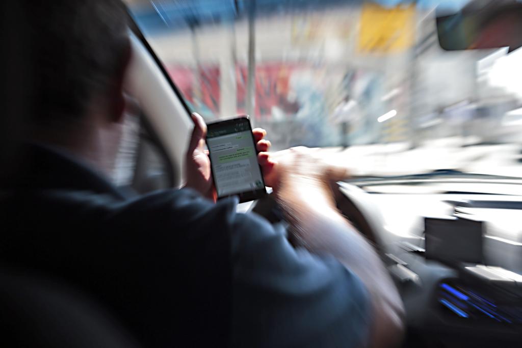 Aplicativo permite denunciar infração cometida por outros motoristas | Albari Rosa/Gazeta do Povo