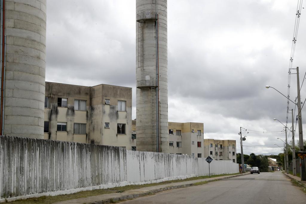 Nos últimos cinco anos, condomínio de 594 apartamentos já foi palco de 30 assassinatos | Pedro Serapio/Gazeta do Povo