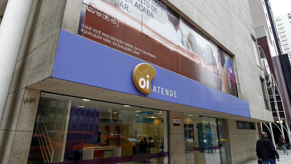 Fachada de loja da Oi | Antônio More/Gazeta do Povo