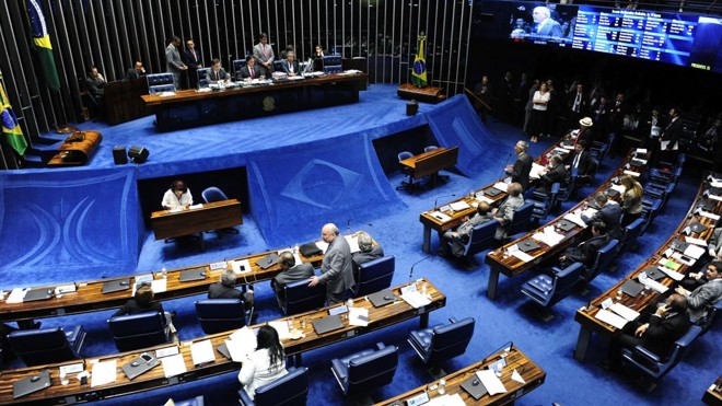O Senado aprovou em plenário, por 54 votos a 19, na noite de quarta-feira (26), o projeto de lei sobre o crime de abuso de autoridade. Mas texto pode sofrer mudanças na Câmara. | Jonas Pereira/Agência Senado