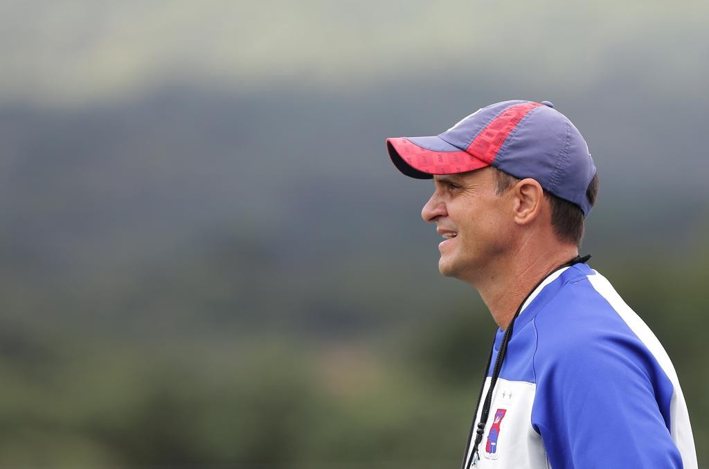 Técnico do Paraná, Wagner Lopes destaca o amadurecimento do time desde o início da temporada.