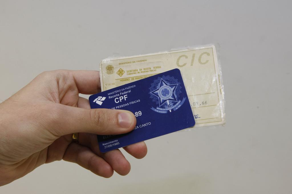 Desde 31 de março, 13 agências dos Correios de Curitiba disponibilizam a consulta. | Marcelo Elias /Gazeta do Povo