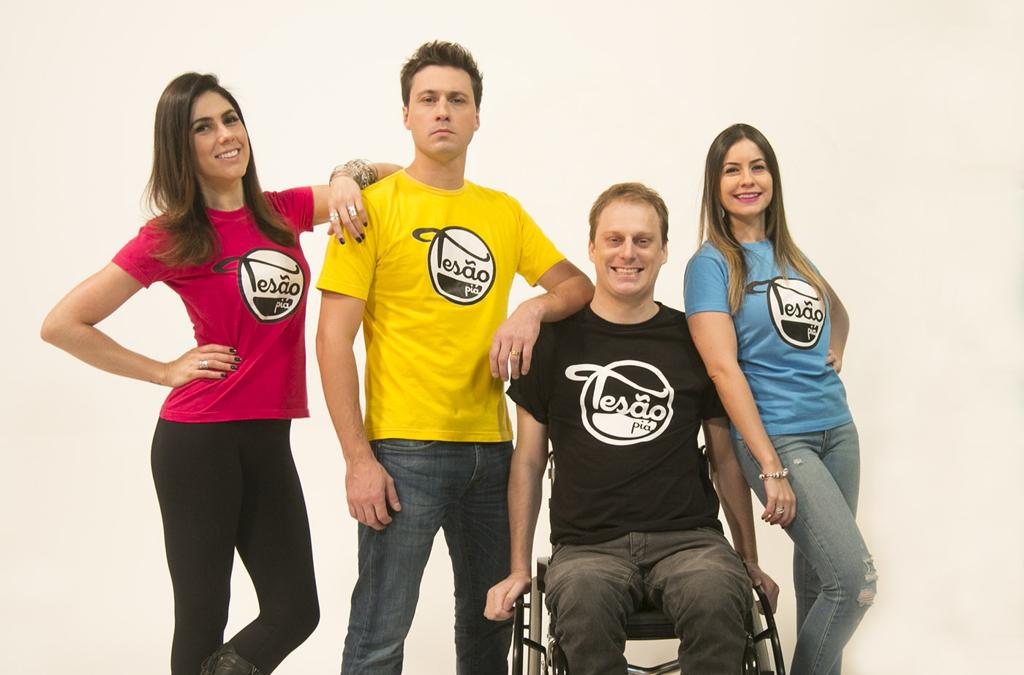 Galera do Tesão Piá apresenta espetáculo cheio de curitibanices. | Nizo Gomide/Divulgação