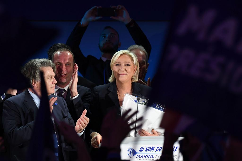 Marine Le Pen : a extrema-direita chega ao segundo turno. | Alain Jocard/AFP