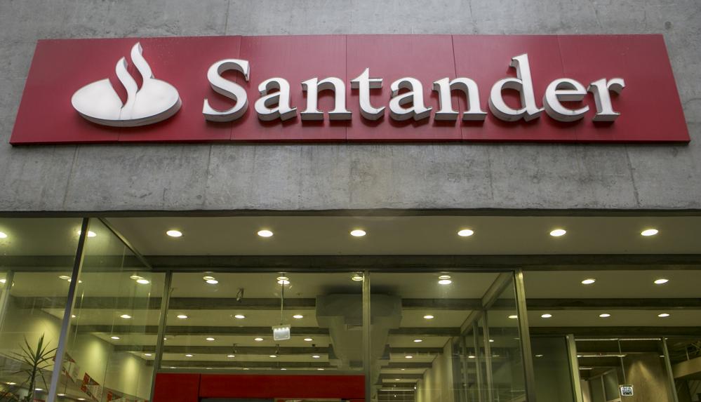 Fachada do Santander | Marcelo Andrade/Gazeta do Povo