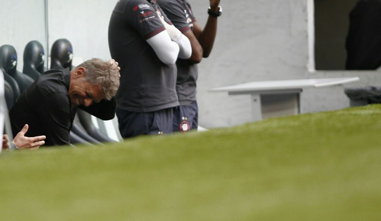 Paulo Autuori está preocupado com a condição física dos jogadores do Atlético. | Jonathan Campos/Gazeta do Povo