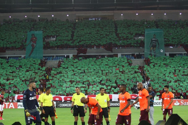 Mosaico da torcida do Flamengo homenageou Zico. | Jonathan Campos/Gazeta do Povo