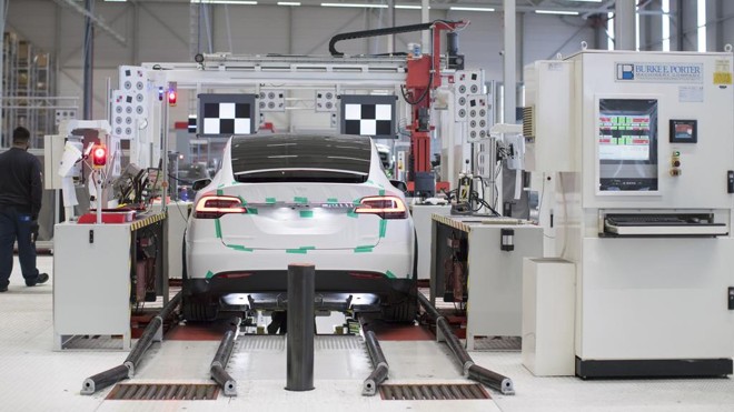 Fábrica da Tesla nos Estados Unidos | Jasper Juinen/Bloomberg