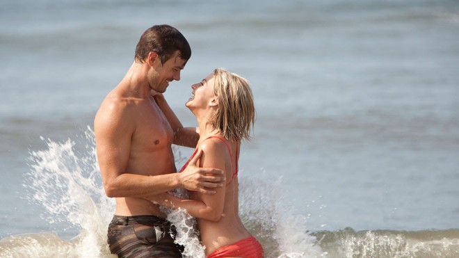 Muitas cenas no mar e muita “água com açucar” na trama de “Um Porto Seguro”. | Foto: Reprodução